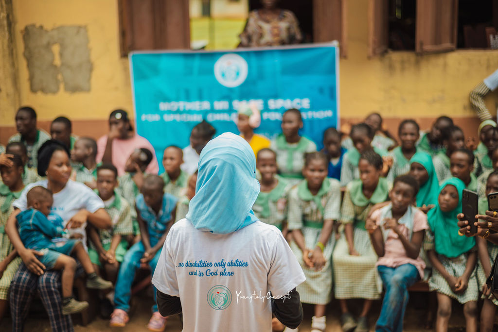 Waliyah Mother Mi Volunteer